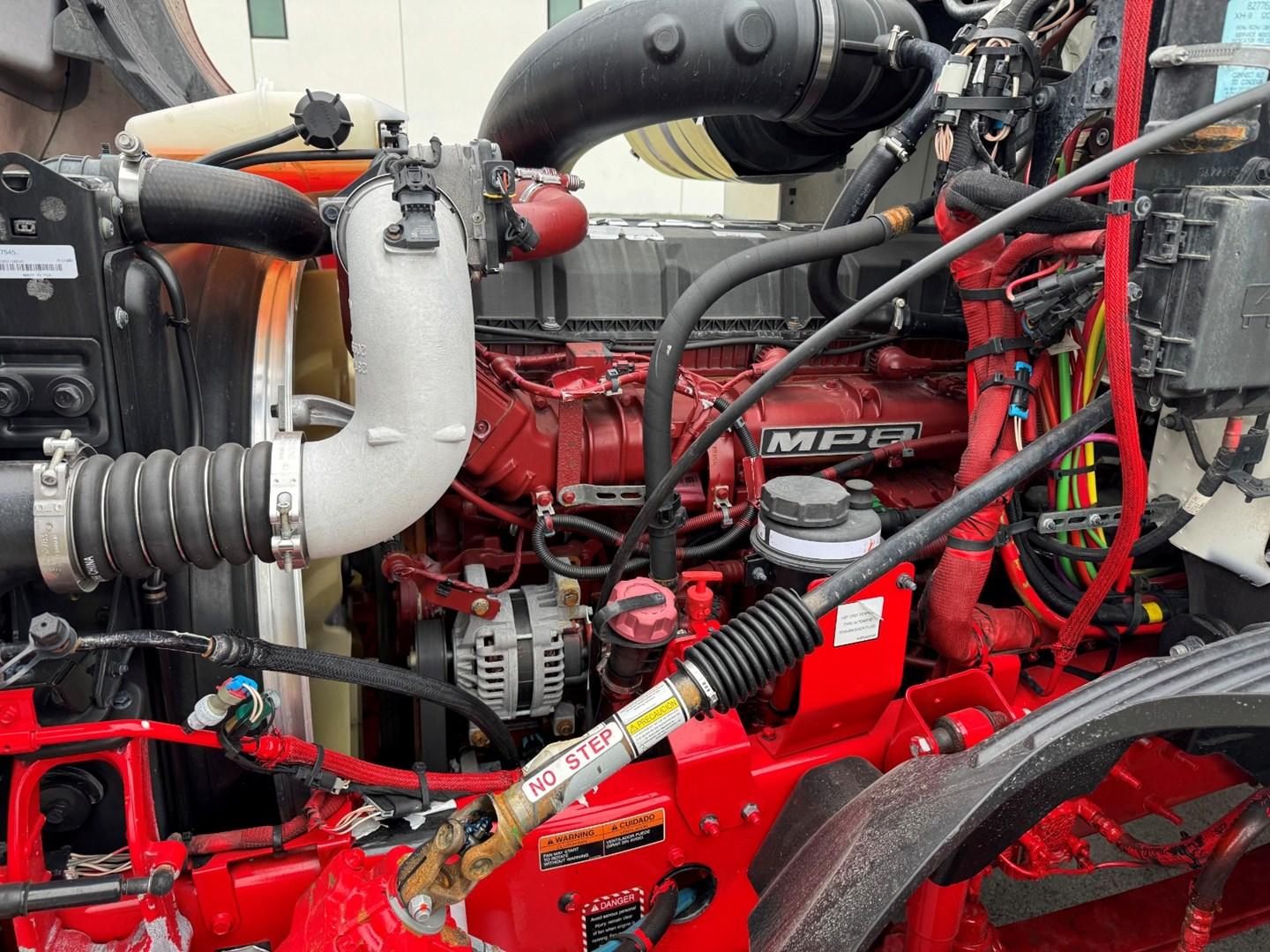 2023 Mack Anthem in Ankeny, IA — photo 9